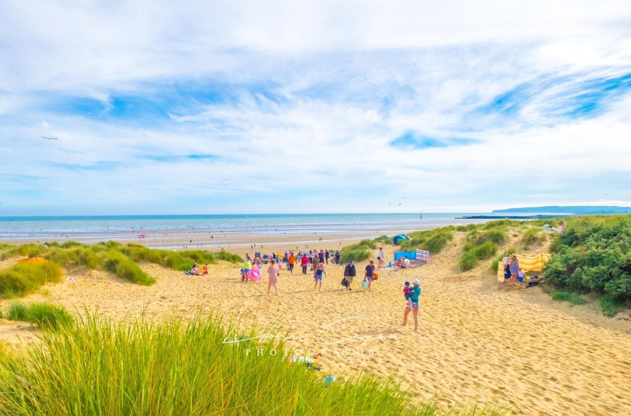 Sea 'N' Stars Platinum Plus Holiday Home With Views, Free Wifi And Netflix Camber Exterior photo