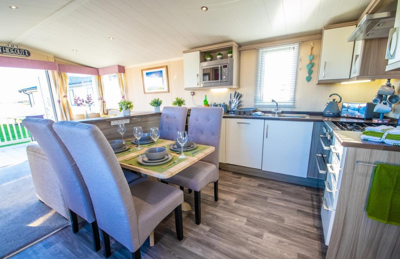Sea 'N' Stars Platinum Plus Holiday Home With Views, Free Wifi And Netflix Camber Exterior photo