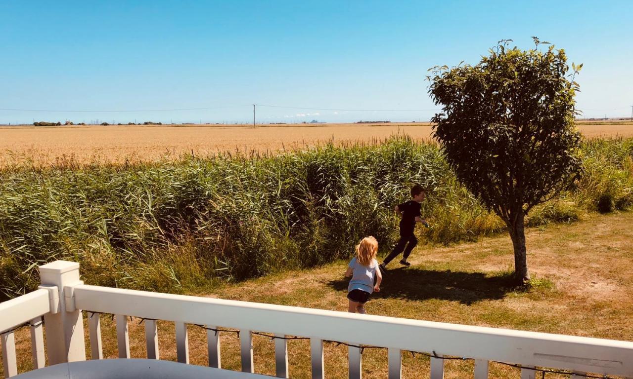 Sea 'N' Stars Platinum Plus Holiday Home With Views, Free Wifi And Netflix Camber Exterior photo